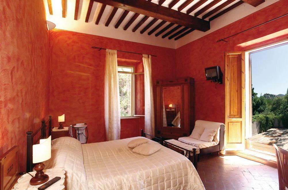 Ranch Hotel Скарлино Стая снимка